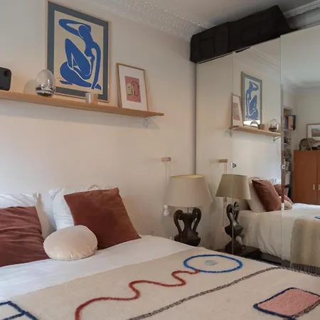 Charming Cocoon Close To Montmartre