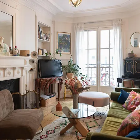 Charming Cocoon Close To Montmartre